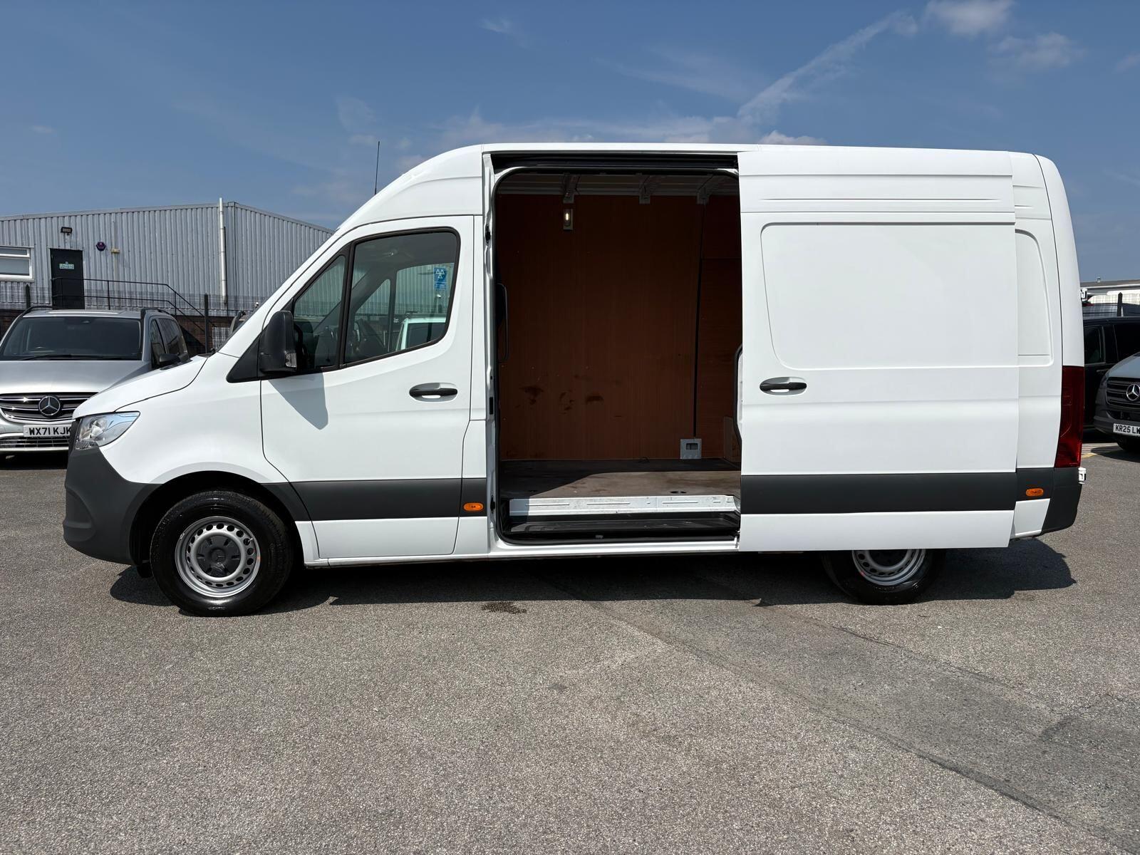 Mercedes-Benz Sprinter